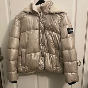 Calvin Klein Men’s Champagne Puffer Jacket with Sherpa Collar and Hood XL